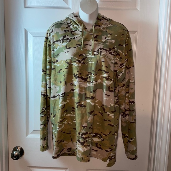 Pacsun Women’s Camouflage Hoodie Size Large Sweatshirt drawstring Longer Fit - Picture 1 of 8